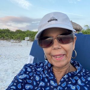 Meet your Posher, Aimee